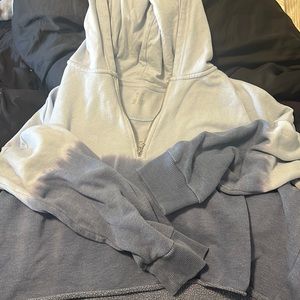 Light &  dark blue cropped sweatshirt!